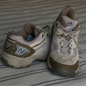New Balance Womens 643 Beige Suede all terrain, hiking / walking shoes W Size 7